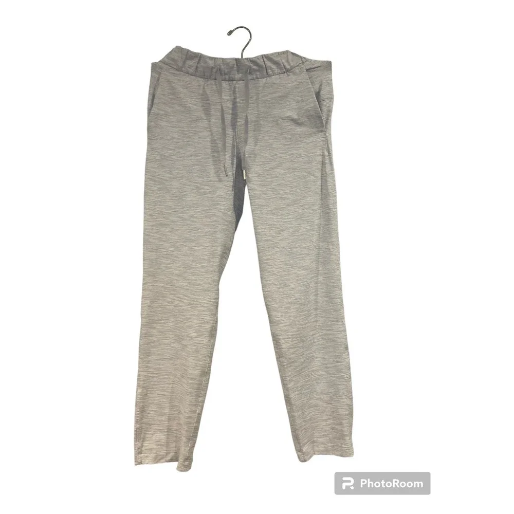lululemon -on the fly-pants‎  4 white & black